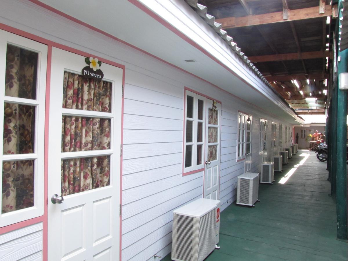 Mod Guesthouse HHQ Exterior foto
